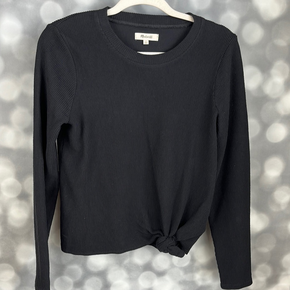 Madewell women’s black crew neck long sleeve ribbed top. Size Small